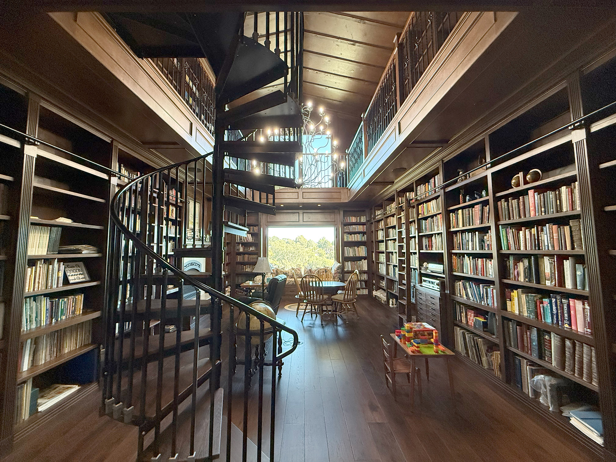 [Photo of Bougainvista Library]